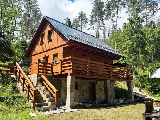 Nabízíme - Moderní roubenky : druhá řada fotek-2