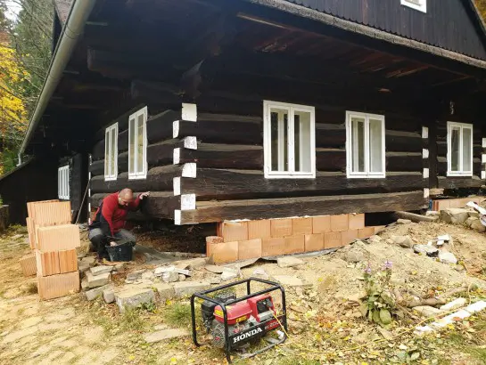 Nabízíme - Rekonstrukce : první řada fotek-2