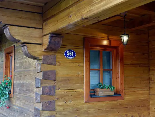 Media - Zdobení roubených staveb : první řada fotek-2