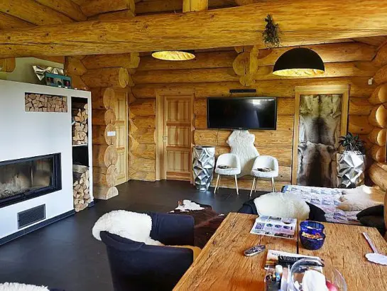 Media - Rohové přesahy u srubů : první řada fotek-2