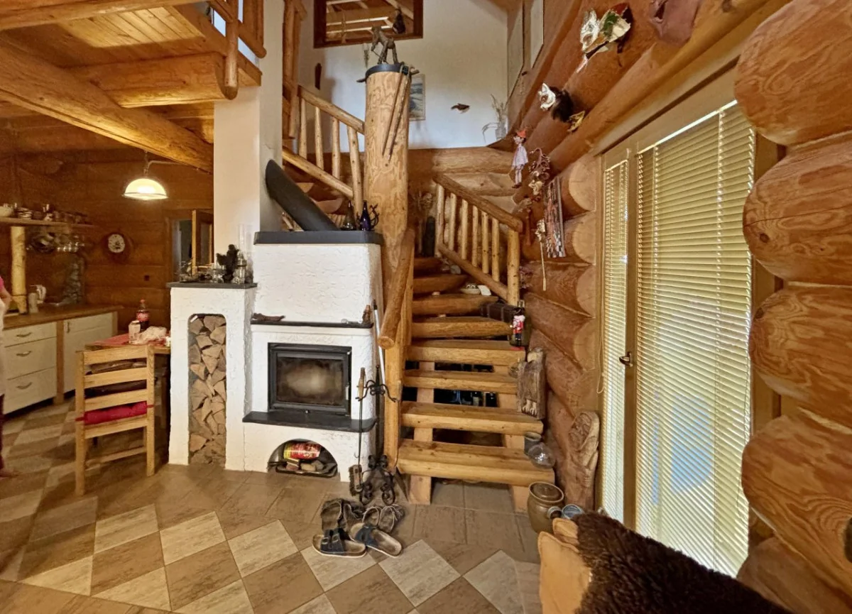 Interiéry a schodiště-8