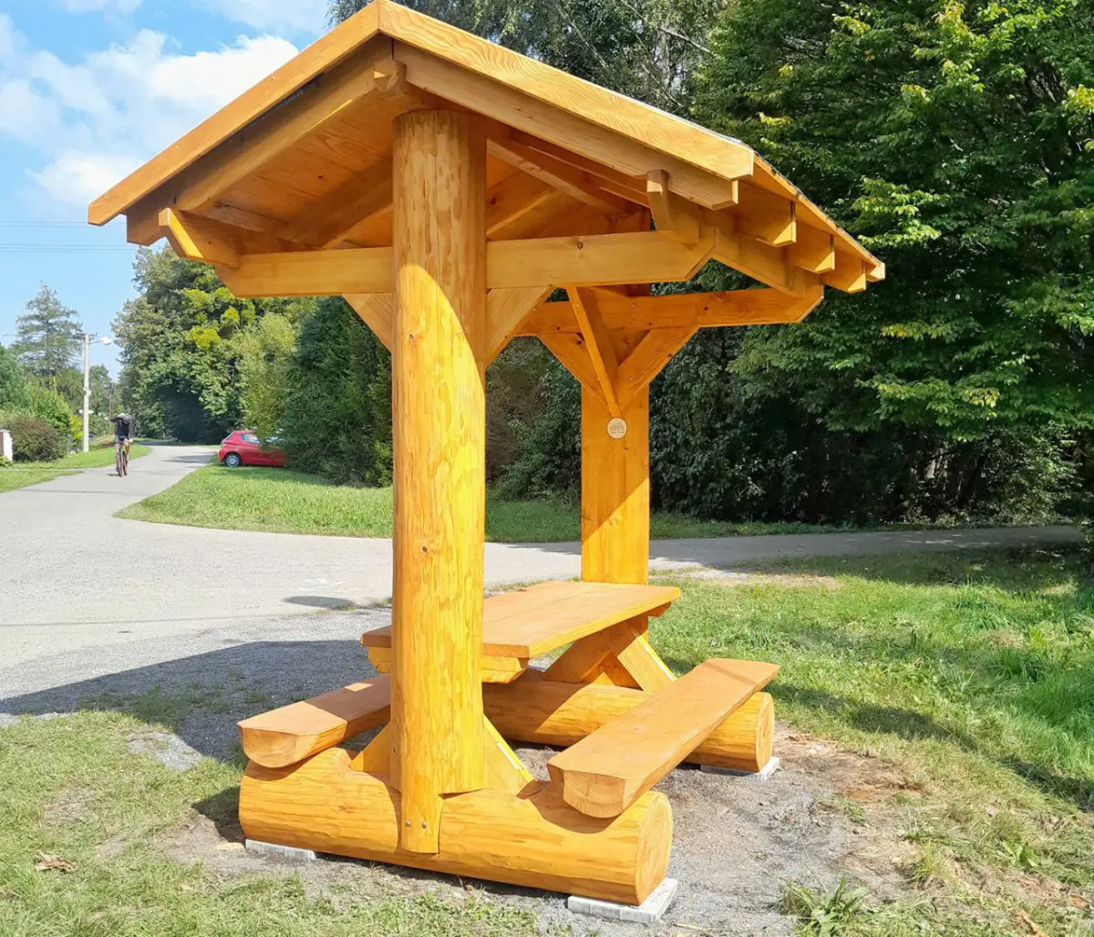 Rustikální srubový nábytek-55