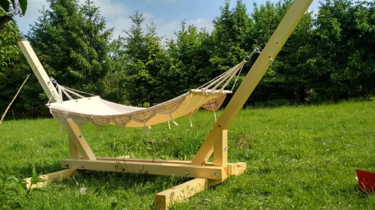 Držák na houpací síť