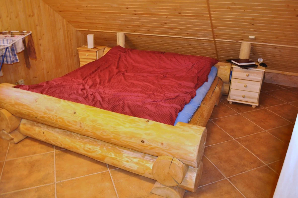 Rustikální srubový nábytek-40