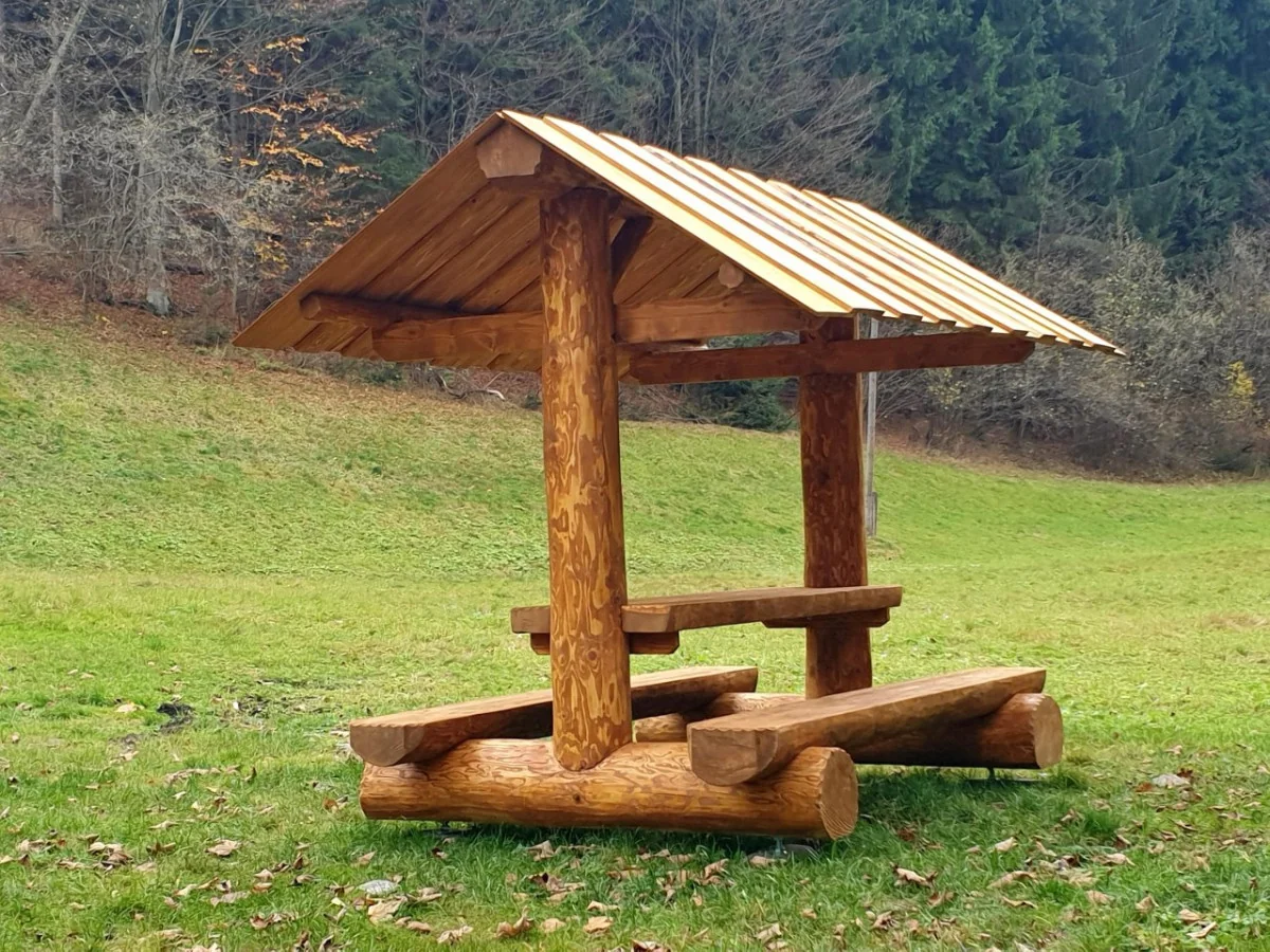 Rustikální srubový nábytek-34