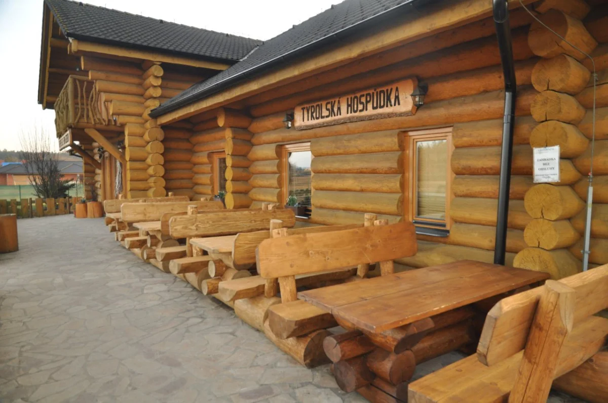 Rustikální srubový nábytek-2