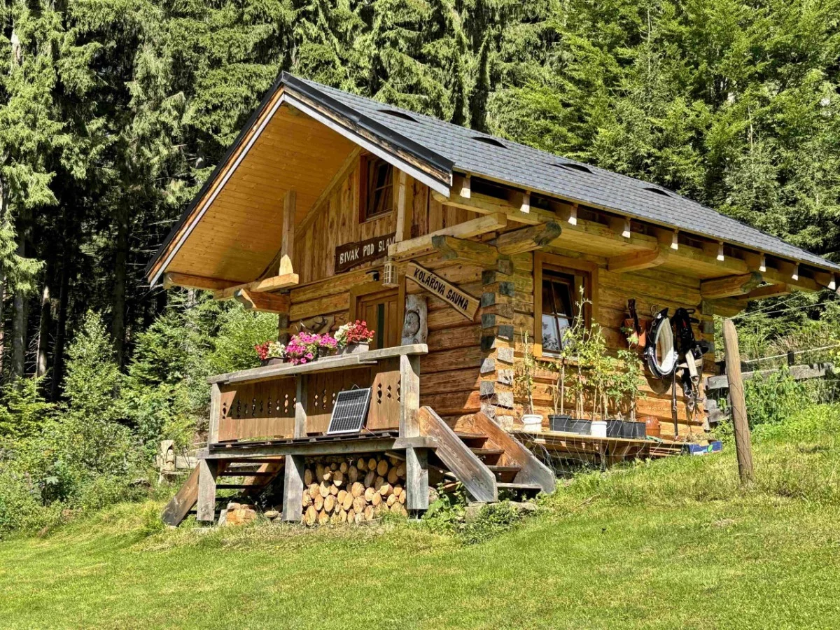 Roubená sauna s podkrovím